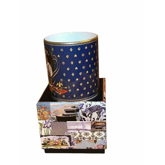 Halcyon Days Queen Elizabeth The Longest Reigning Monarch China Bone Mug NEW - Picture 3 of 6